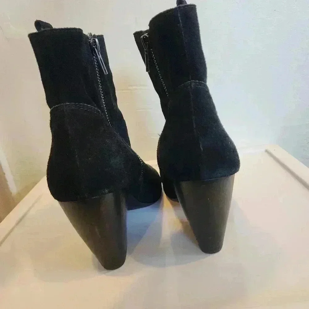 Pelle in Moda black suede leather western style booties